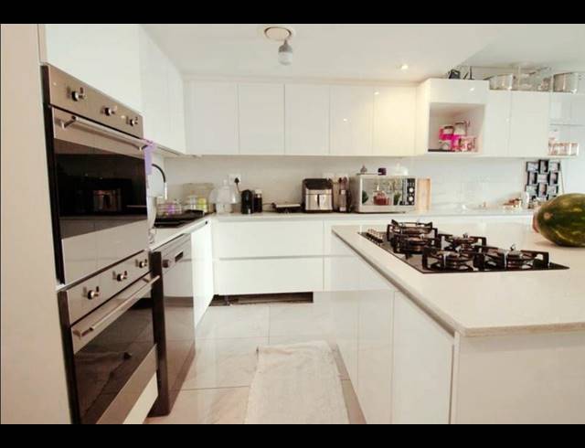 3 BEDROOM APARTMENT FOR SALE IN UMHLANGA RIDGE